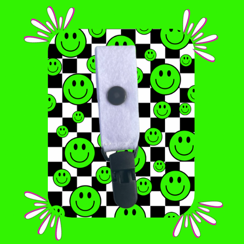 Smiley Check Small Tubie Clip