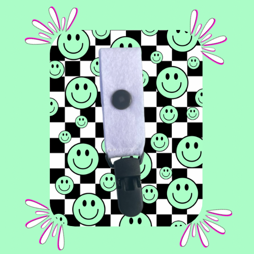 Smiley Check Small Tubie Clip